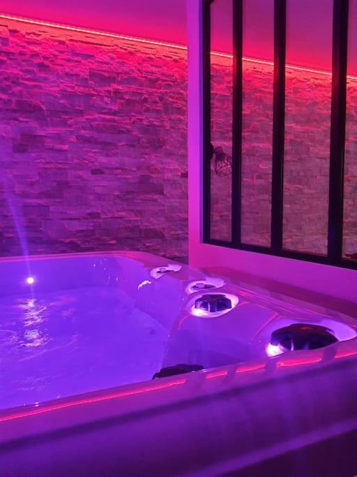 Superbe Appartement Avec Jacuzzi Et Exterieur Perpignan Exterior photo