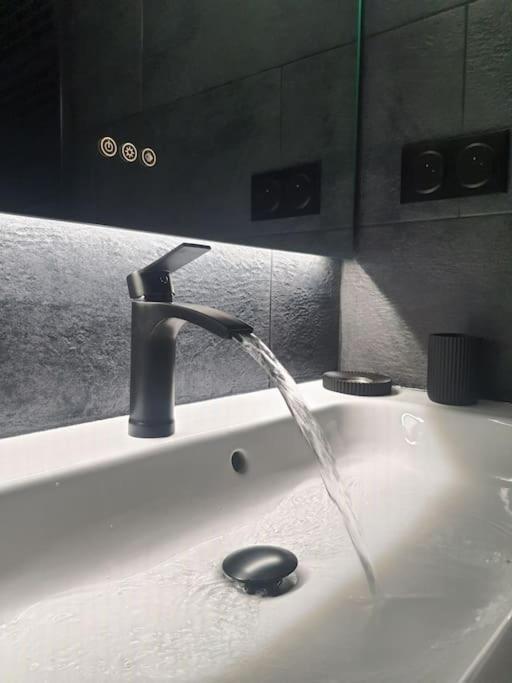 Superbe Appartement Avec Jacuzzi Et Exterieur Perpignan Exterior photo